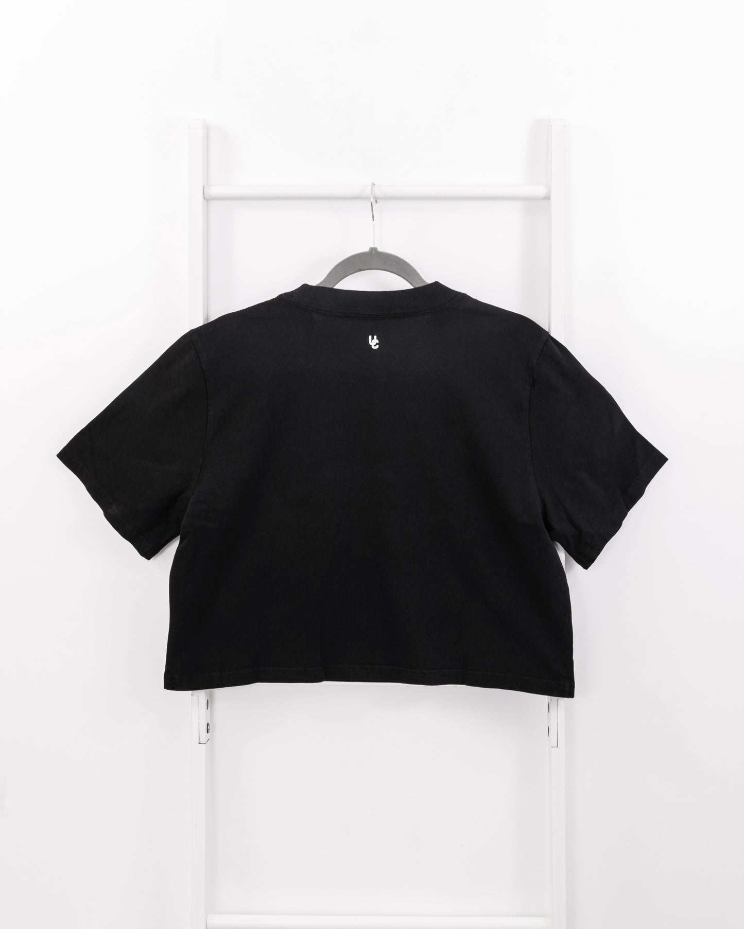 CREATE. Essentials Crop T (Faded Black)