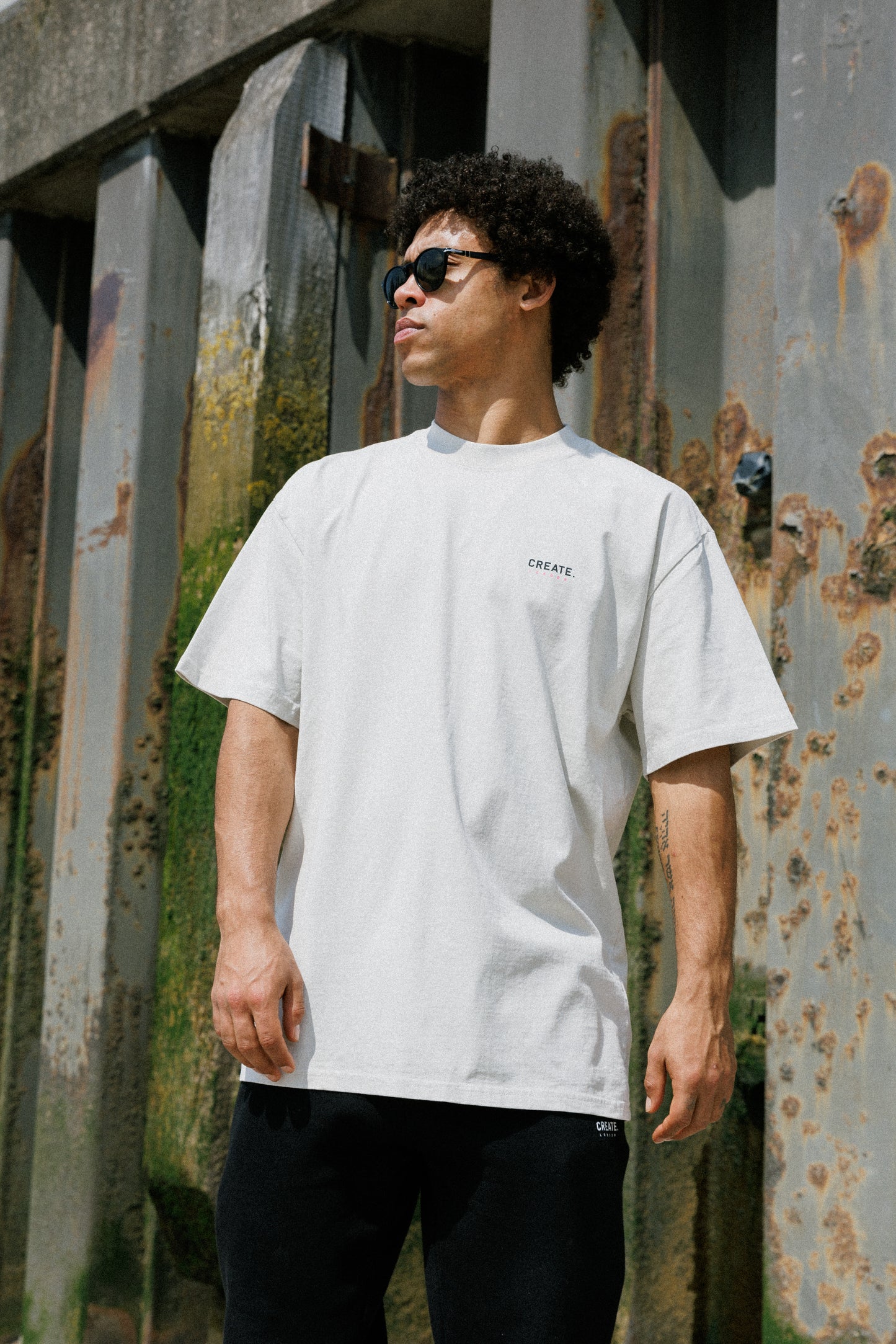 MIA Artist Faded T-shirt (Bone / Pink)